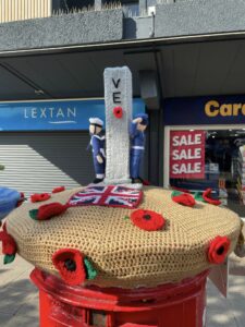 Ve Day Soldies