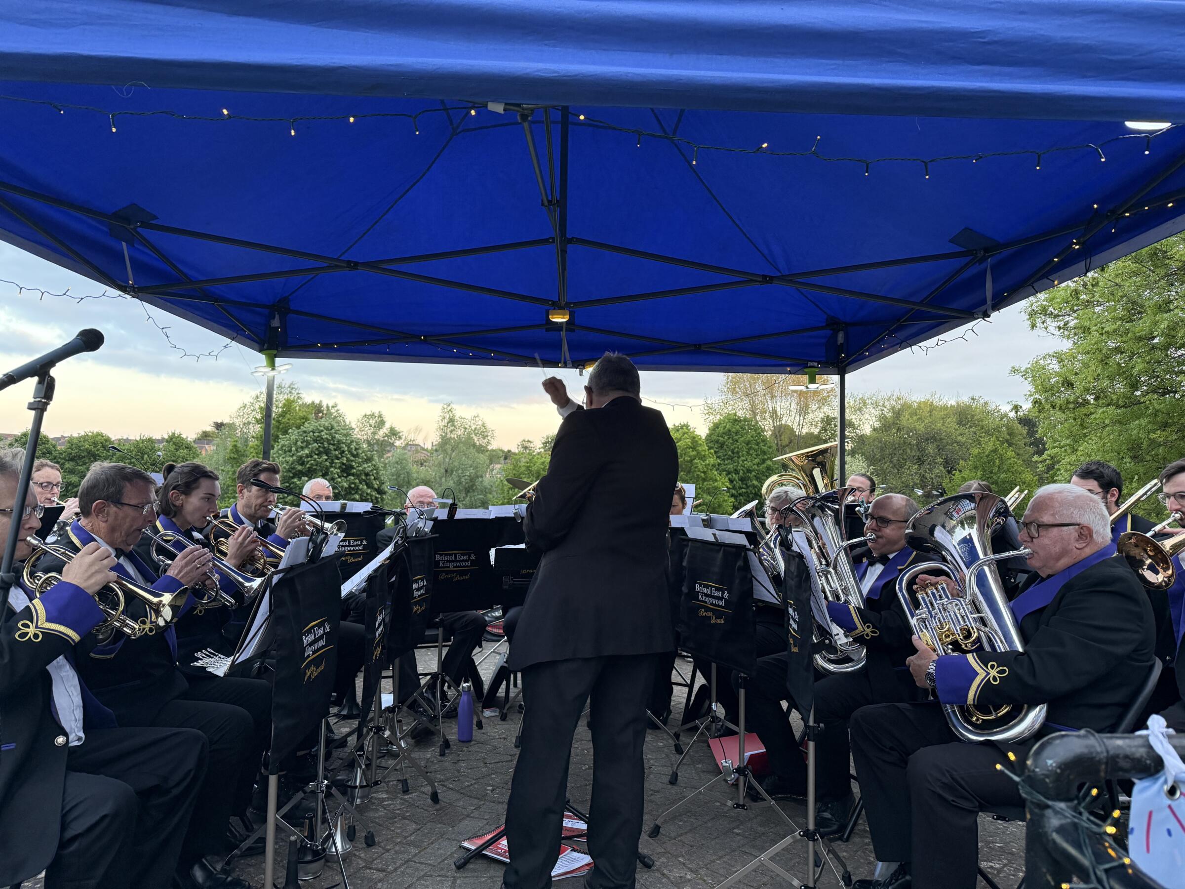 Beak Band Shot